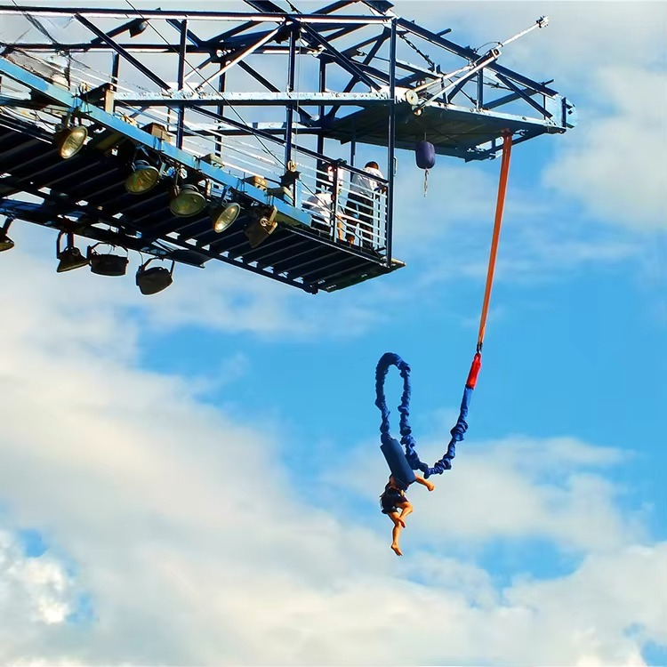 Large scenic amusement facilit - Sports Equipment And Facilities review and price